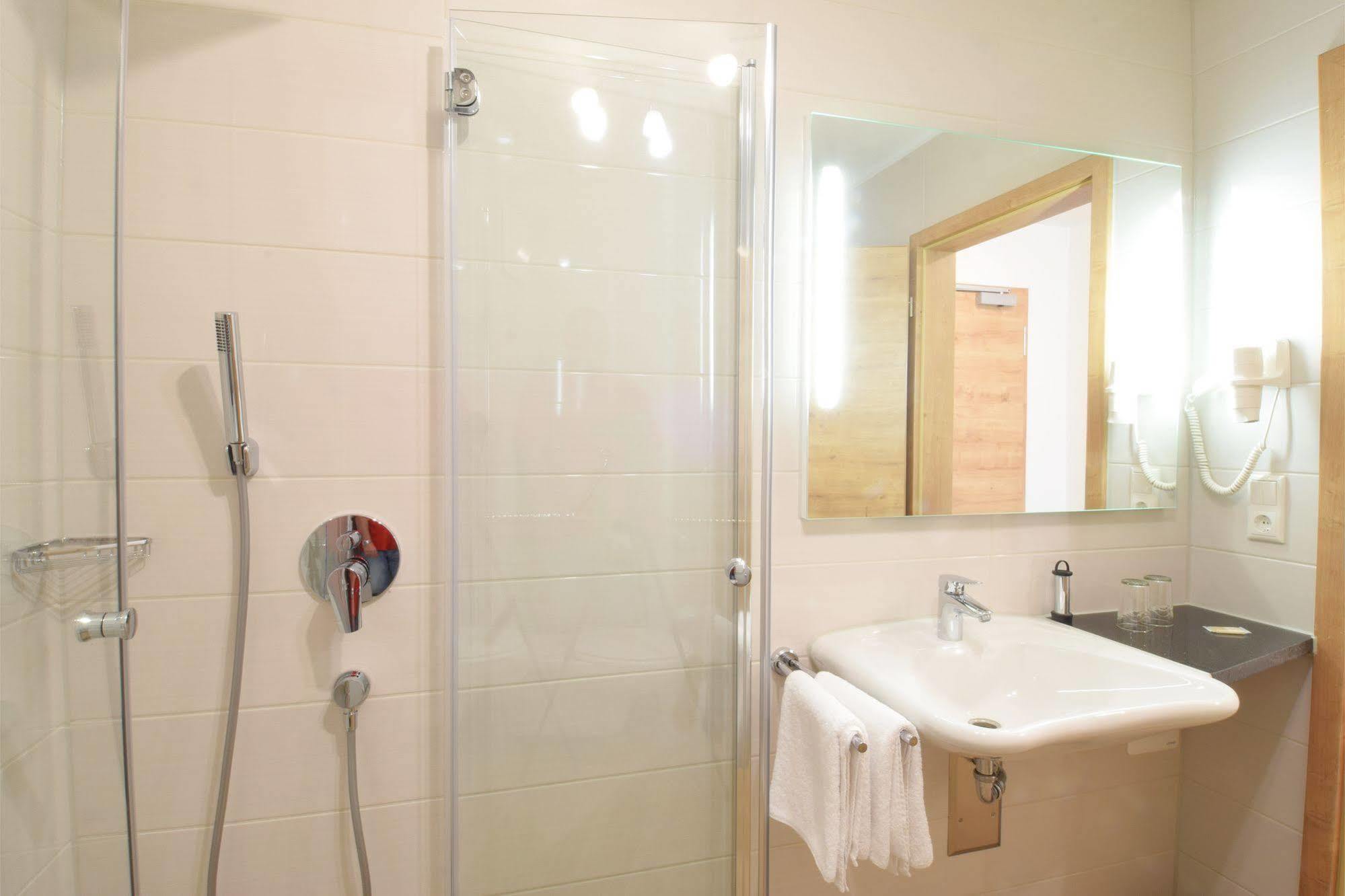 אסבאך - באומנהיים Aparthotel Donaustern מראה חיצוני תמונה